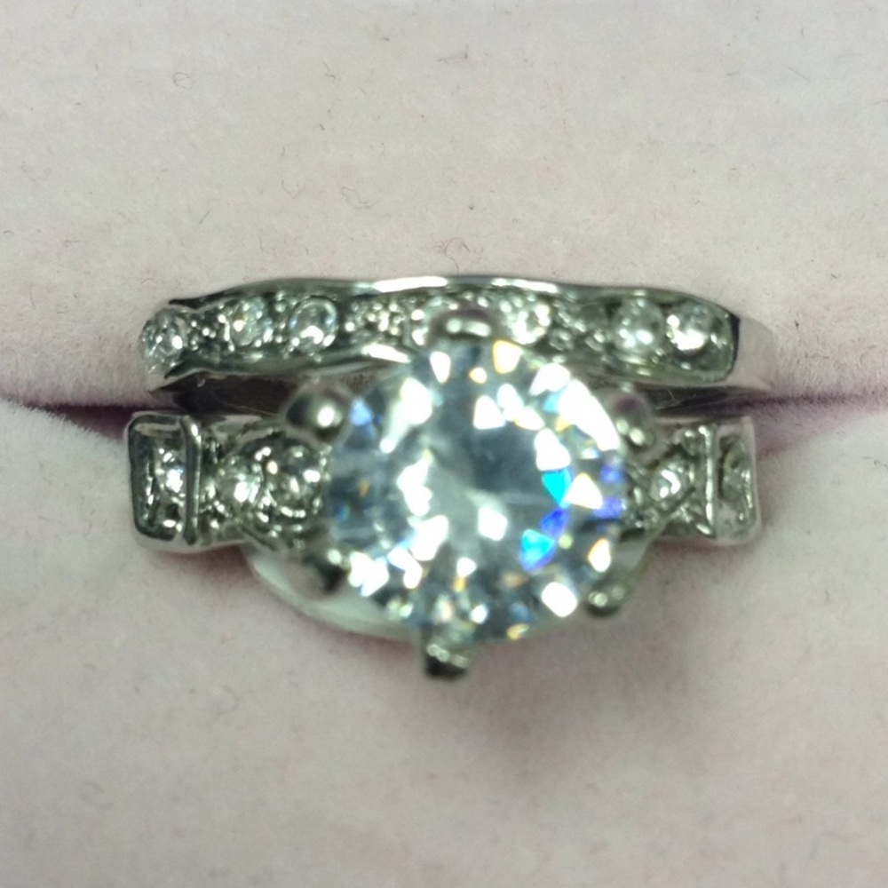 Silver plated Zirconia bridal set Size 7